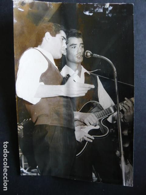 Fotos de Cantores: DUO DINAMICO CONJUNTO MUSICAL ANTIGUA FOTOGRAFIA ORIGINAL 18 X 13 CM