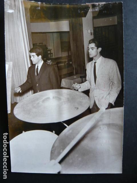 Fotos de cantantes: DUO DINAMICO CONJUNTO MUSICAL ANTIGUA FOTOGRAFIA ORIGINAL 18 X 13 CM