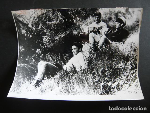 Fotos von Musikern: THE PARADE CONJUNTO MUSICAL ANTIGUA FOTOGRAFIA ORIGINAL 24 X 18 CM