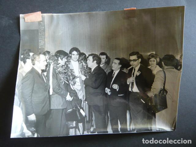 Photos de Chanteurs et Chanteuses: DUO DINAMICO CONJUNTO MUSICAL CON JOSE LUIS URIBARRI ANTIGUA FOTOGRAFIA ORIGINAL 24 X 18 CM