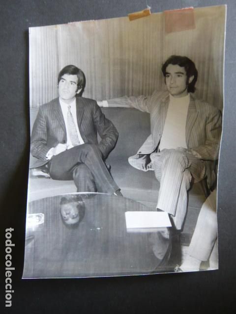 Fotos de cantantes: DUO DINAMICO CONJUNTO MUSICAL ANTIGUA FOTOGRAFIA ORIGINAL 24 X 18 CM
