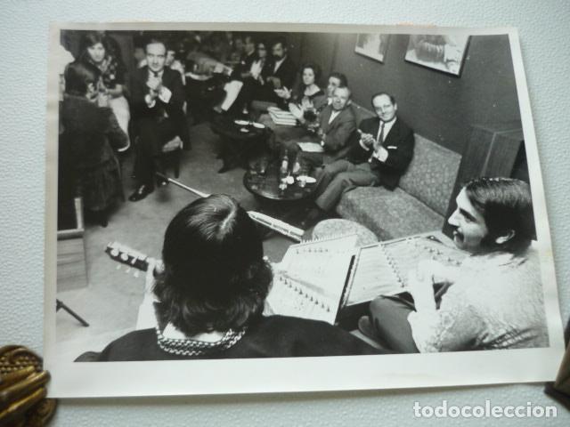 Fotos de cantantes: RITUAL CONJUNTO MUSICAL ANTIGUA FOTOGRAFIA ORIGINAL 18 X 24 CM
