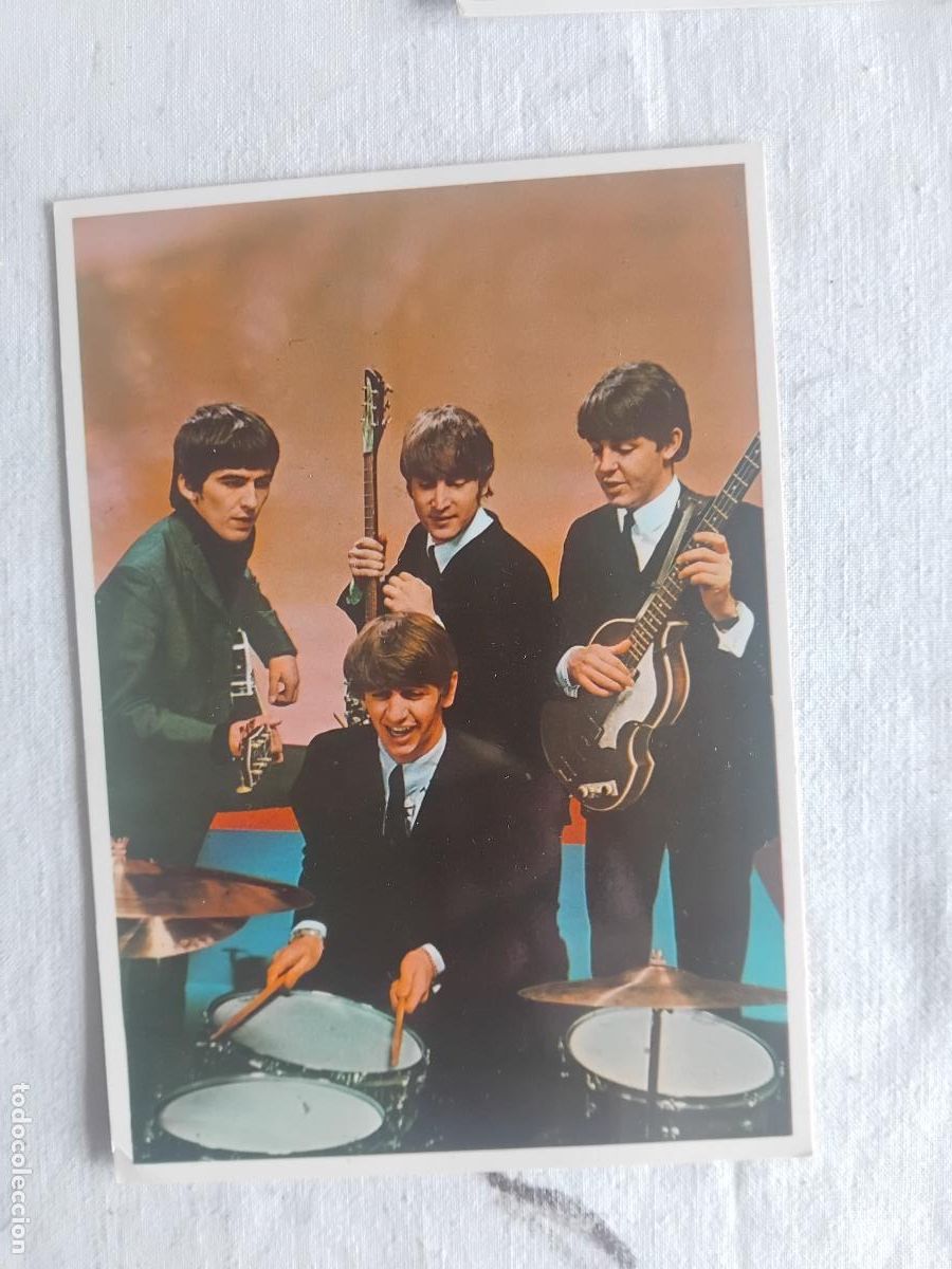 Fotos de cantantes: POSTAL THE BEATLES R 004 A&Ntilde;O 1966. EUROCOMO S.L.