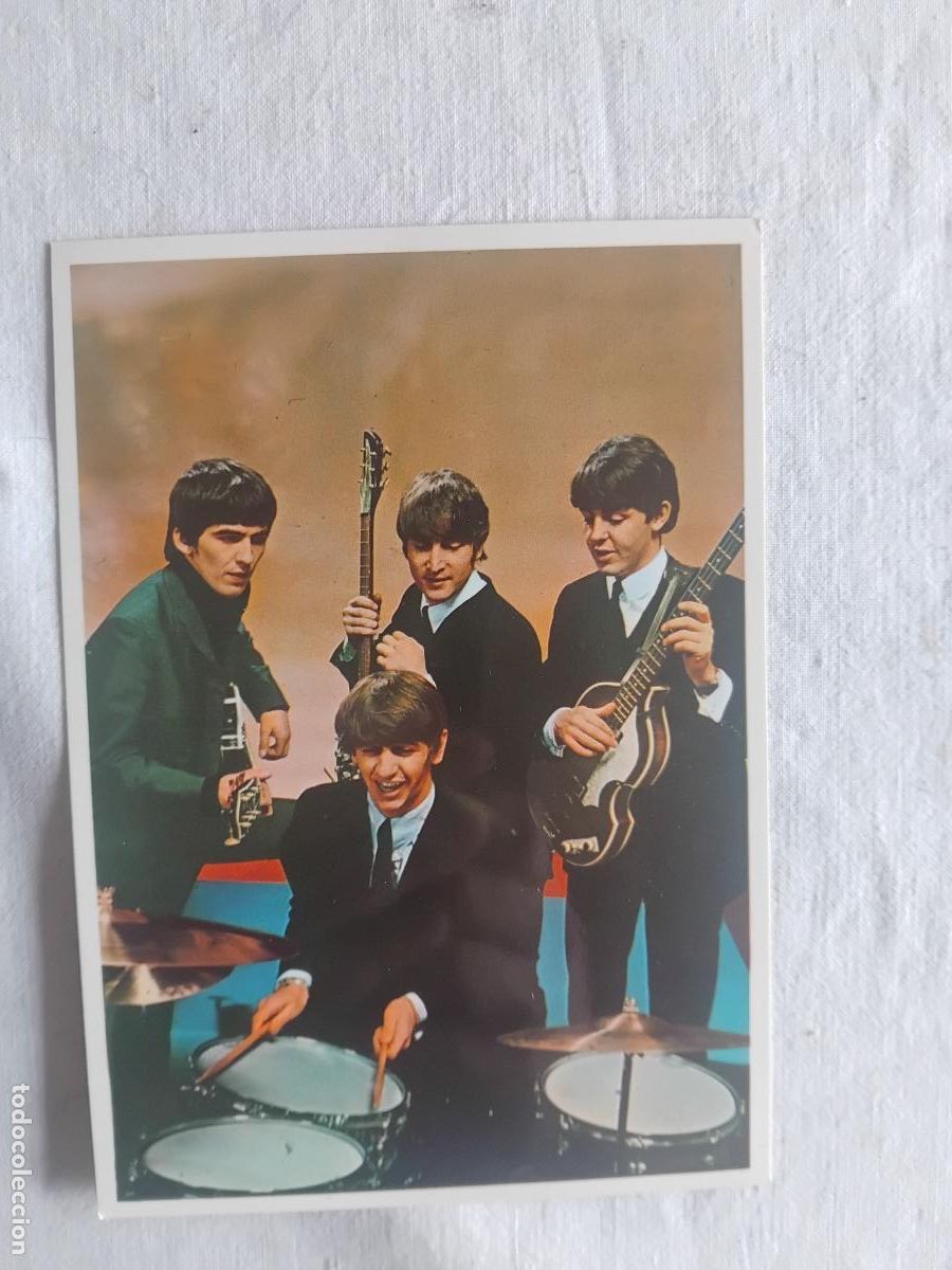 Fotos de cantantes: POSTAL THE BEATLES R 004 A&Ntilde;O 1966. EUROCOMO S.L.