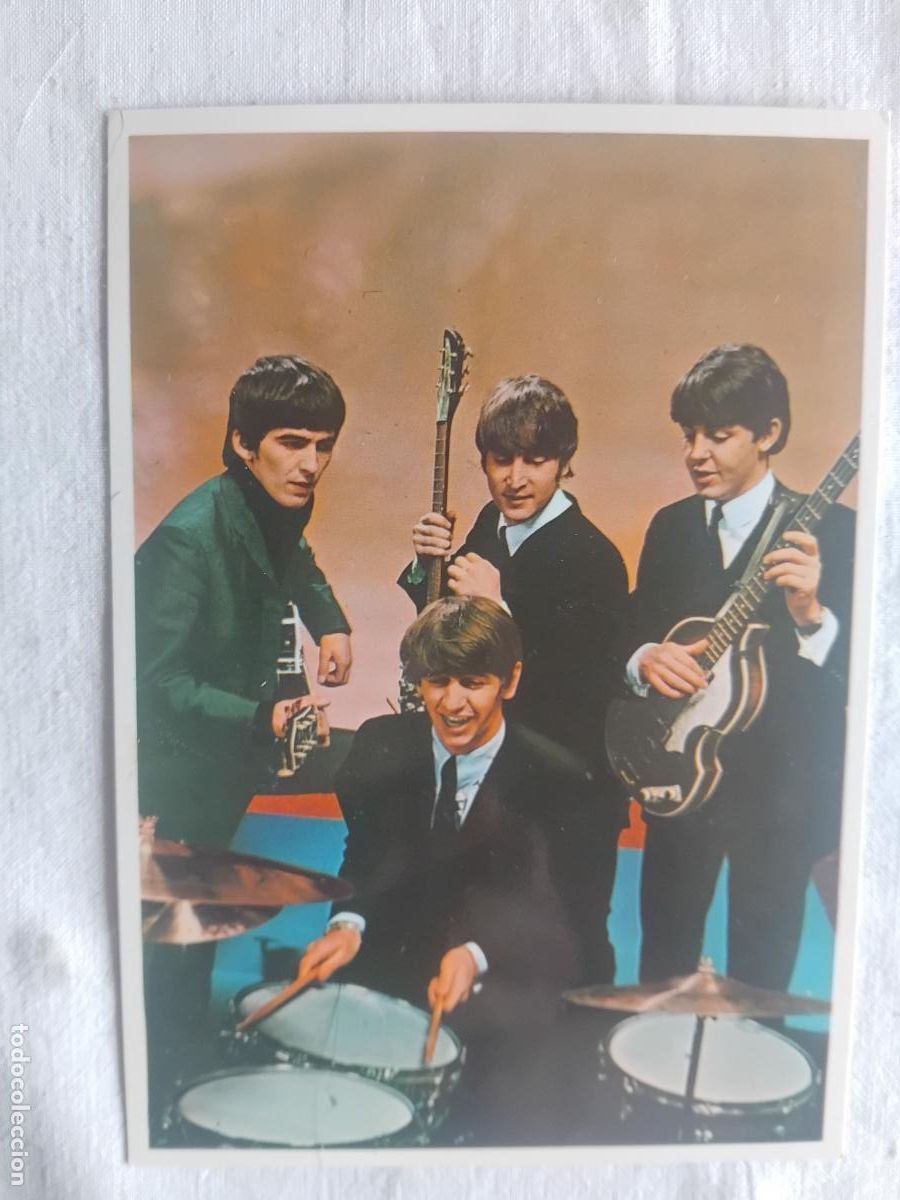 Fotos de cantantes: POSTAL THE BEATLES R 004 A&Ntilde;O 1966. EUROCOMO S.L.