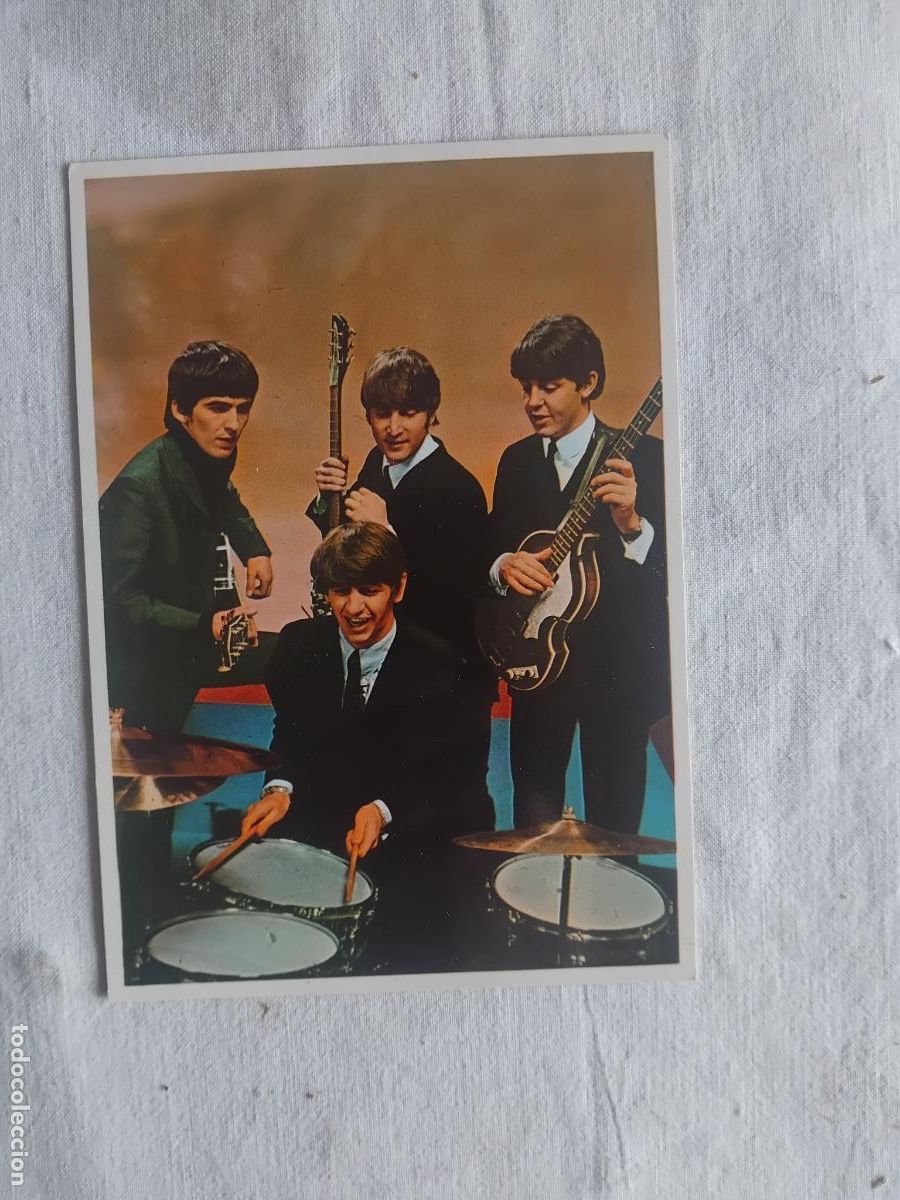 Fotos de cantantes: POSTAL THE BEATLES R 004 A&Ntilde;O 1966. EUROCOMO S.L.