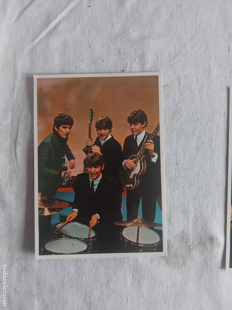 Fotos de cantantes: POSTAL THE BEATLES R 004 A&Ntilde;O 1966. EUROCOMO S.L.