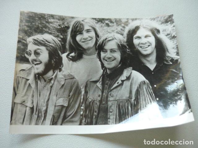 Fotos de cantantes: FAIRPORT CONVENTION CONJUNTO MUSICAL ANTIGUA FOTOGRAFIA ORIGINAL 24 X 18 CM