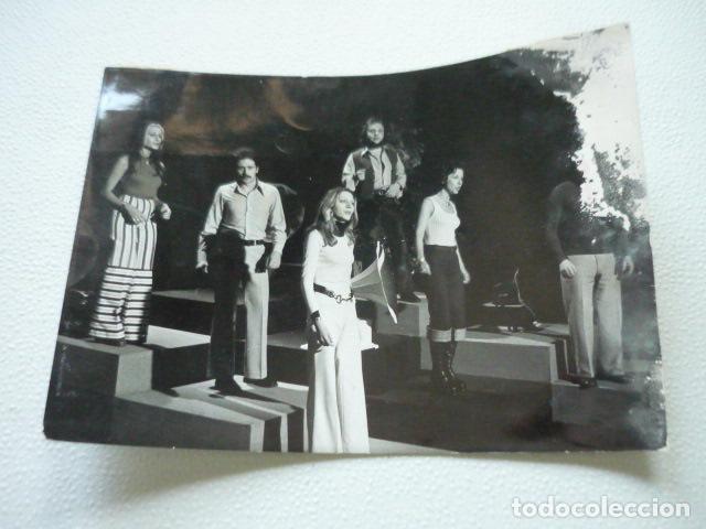 Photos of Singers: LA COMPA&Ntilde;IA CONJUNTO MUSICAL ANTIGUA FOTOGRAFIA ORIGINAL 12 X 18 CM