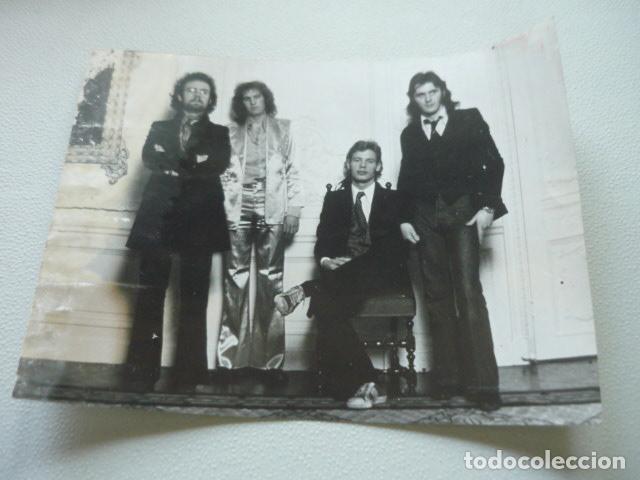 Fotos von Musikern: KING CRIMSON CONJUNTO MUSICAL ANTIGUA FOTOGRAFIA ORIGINAL 24 X 18 CM