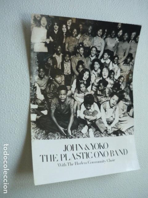 Fotos de cantantes: JOHN LENON AND YOKO ONO CONJUNTO MUSICAL ANTIGUA FOTOGRAFIA ORIGINAL 13 X 18 CM