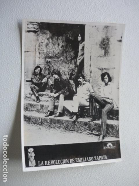 Foto di Cantanti: LA REVOLUCION DE EMILIO ZAPATA CONJUNTO MUSICAL ANTIGUA FOTOGRAFIA ORIGINAL 18 X 12 CM