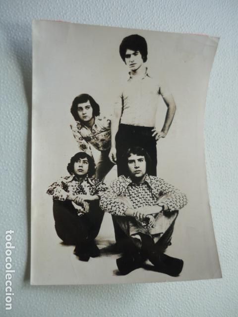 Fotos von Musikern: GENTE JOVEN CONJUNTO MUSICAL ANTIGUA FOTOGRAFIA ORIGINAL 18 X 13 CM