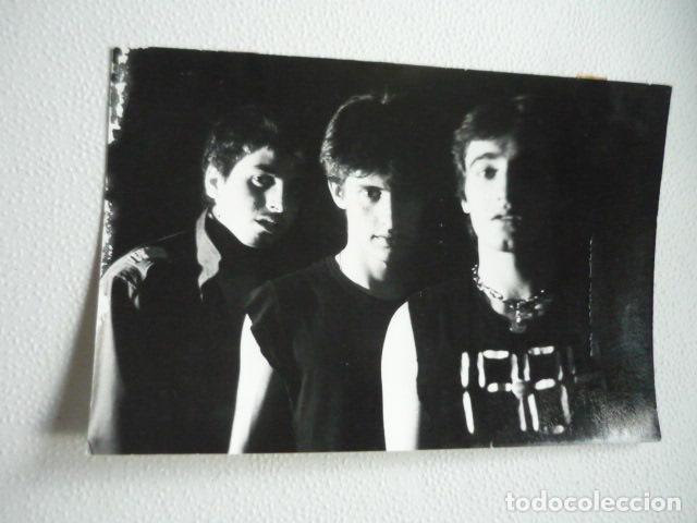 Fotos von Musikern: T.N.T. CONJUNTO MUSICAL ANTIGUA FOTOGRAFIA ORIGINAL 18 X 12,5 CM