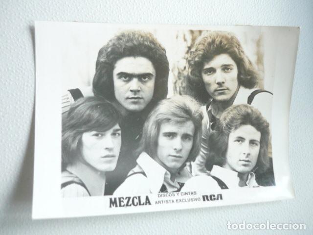 Fotos de cantantes: MEZCLA CONJUNTO MUSICAL ANTIGUA FOTOGRAFIA ORIGINAL 18 X 13 CM