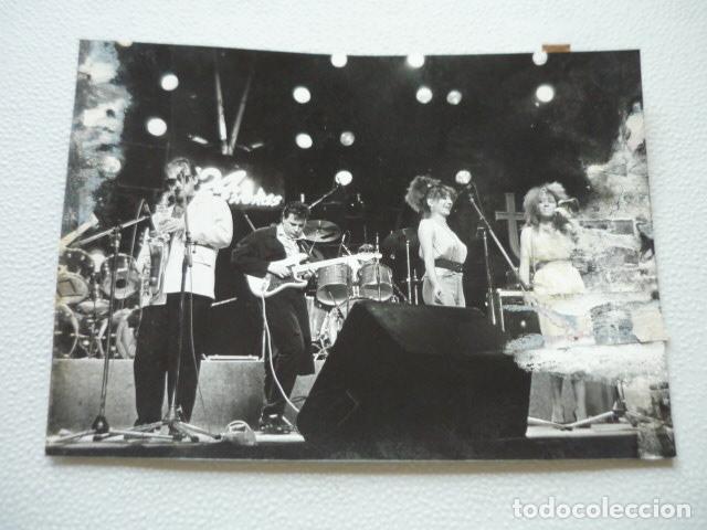Foto di Cantanti: DINO Y LOS JETS CONJUNTO MUSICAL ANTIGUA FOTOGRAFIA ORIGINAL 18 X 12,5 CM