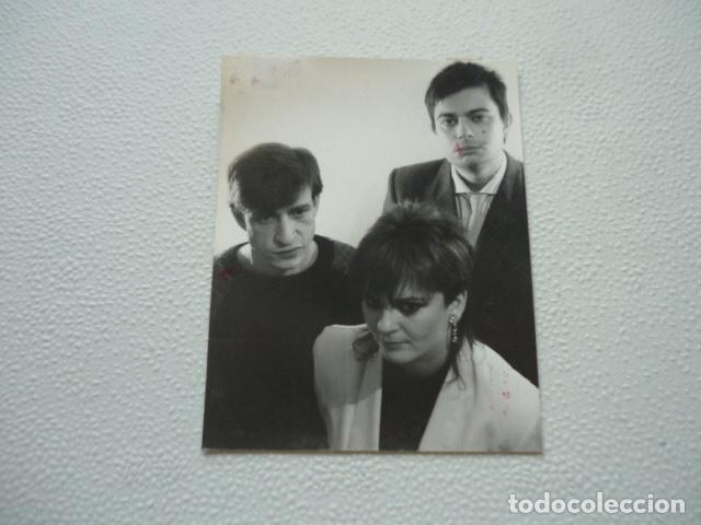 Foto di Cantanti: ESTACION VICTORIA CONJUNTO MUSICAL ANTIGUA FOTOGRAFIA ORIGINAL 11 X 9 CM