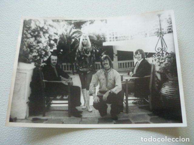 Photos de Chanteurs et Chanteuses: MIDDLE OF THE ROAD CONJUNTO MUSICAL ANTIGUA FOTOGRAFIA ORIGINAL 17,5 X 13 CM