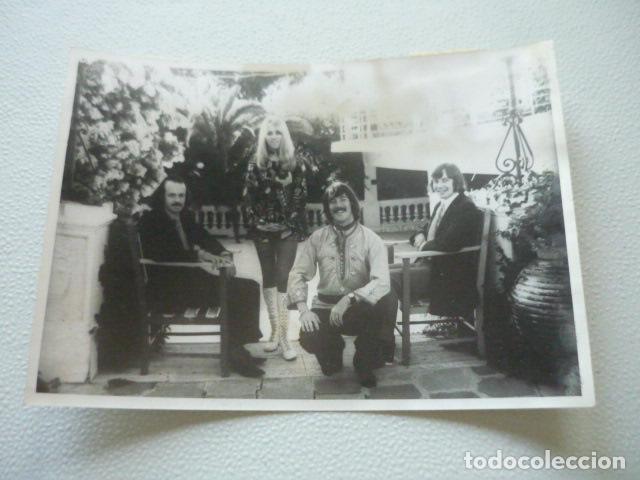 Photos de Chanteurs et Chanteuses: MIDDLE OF THE ROAD CONJUNTO MUSICAL ANTIGUA FOTOGRAFIA ORIGINAL 18 X 13 CM