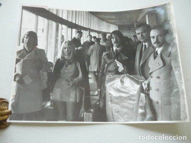 Photos de Chanteurs et Chanteuses: MIDDLE OF THE ROAD CONJUNTO MUSICAL ANTIGUA FOTOGRAFIA ORIGINAL 18 X 24 CM