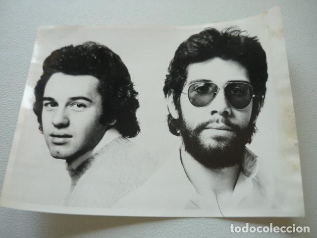 Photos of Singers: CUERPOS Y ALMAS CONJUNTO MUSICAL ANTIGUA FOTOGRAFIA ORIGINAL 24 X 18 CM
