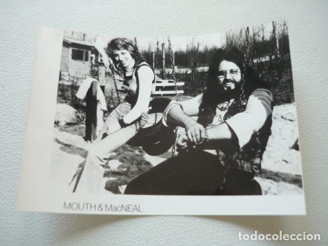 Fotos de cantantes: MOUTH & MACNEAL CONJUNTO MUSICAL ANTIGUA FOTOGRAFIA ORIGINAL 17,5 X 12,5 CM