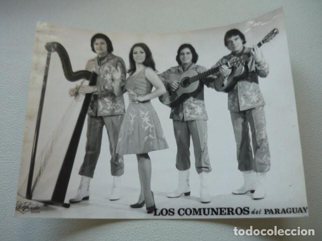 Fotos de cantantes: LOS COMUNEROS DEL PARAGUAY CONJUNTO MUSICAL ANTIGUA FOTOGRAFIA ORIGINAL 18 X 24 CM