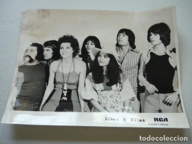 Photos de Chanteurs et Chanteuses: ELLOS Y ELLAS CONJUNTO MUSICAL ANTIGUA FOTOGRAFIA ORIGINAL 18 X 24 CM