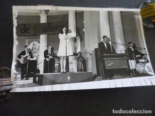 Photos de Chanteurs et Chanteuses: LOS STOP EN FESTIVAL CANCION MALLORCA CONJUNTO MUSICAL ANTIGUA FOTOGRAFIA ORIGINAL 18 X 12 CM