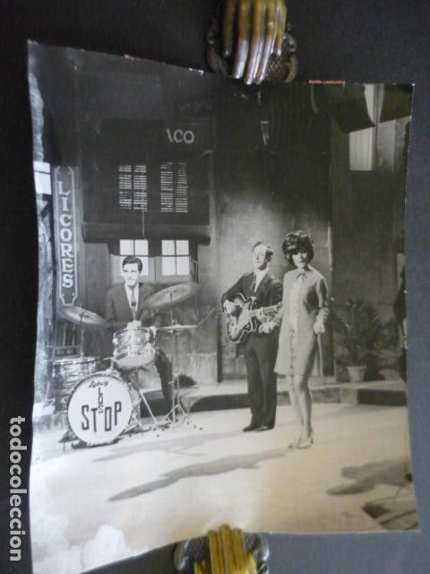Photos of Singers: LOS STOP CONJUNTO MUSICAL ANTIGUA FOTOGRAFIA ORIGINAL 17 X 23 CM