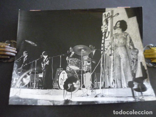 Photos of Singers: LOS STOP CONJUNTO MUSICAL ANTIGUA FOTOGRAFIA ORIGINAL 18 X 24 CM