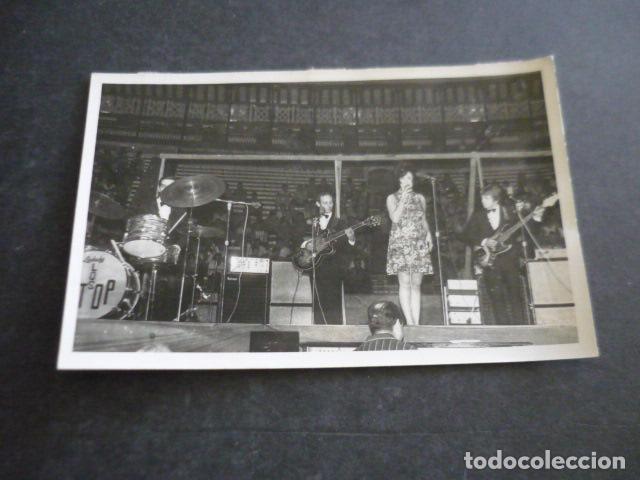 Fotos de cantantes: LOS STOP CONJUNTO MUSICAL ANTIGUA FOTOGRAFIA ORIGINAL 9 X 14 CM