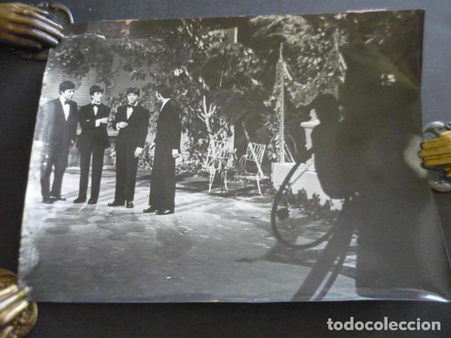 Fotos de cantantes: LOS ANGELES CONJUNTO MUSICAL ANTIGUA FOTOGRAFIA ORIGINAL 18 X 24 CM