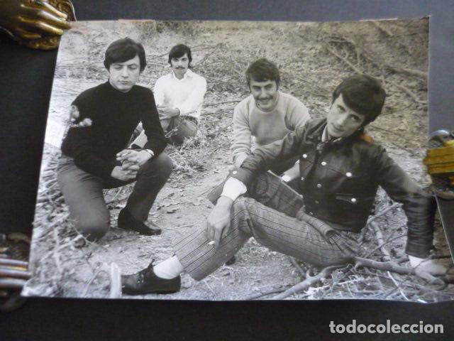 Photos de Chanteurs et Chanteuses: LOS ANGELES CONJUNTO MUSICAL ANTIGUA FOTOGRAFIA ORIGINAL 18 X 24 CM