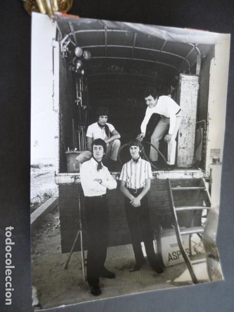 Photos de Chanteurs et Chanteuses: LOS ANGELES CONJUNTO MUSICAL ANTIGUA FOTOGRAFIA ORIGINAL 18 X 24 CM