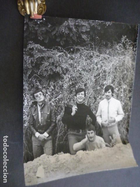 Fotos de cantantes: LOS ANGELES CONJUNTO MUSICAL ANTIGUA FOTOGRAFIA ORIGINAL 18 X 24 CM