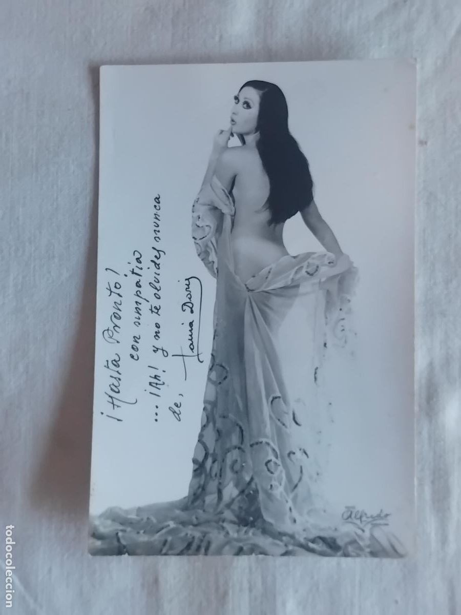 Fotos de cantantes: FOTOGRAFIA DE TANIA DORIS FIRMADA Y DEDICADA.
