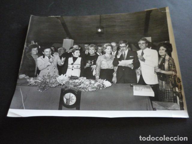 Photos de Chanteurs et Chanteuses: TORREBRUNO CANTANTE ANTIGUA FOTOGRAFIA ORIGINAL 18 X 24 CM