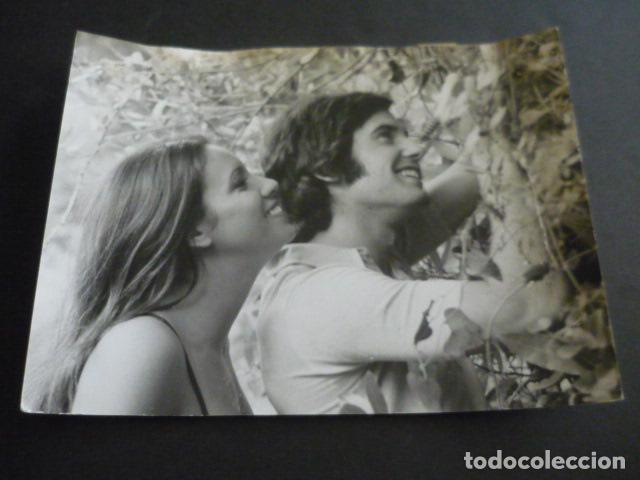 Fotos de cantantes: ANA BELEN CANTANTE Y VICTOR MANUEL EN LA PELICULA MORBO ANTIGUA FOTOGRAFIA ORIGINAL 19 X 25 CM