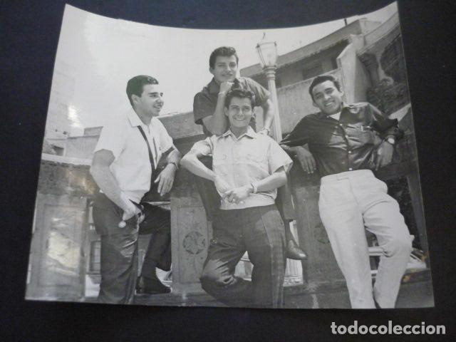 Photos de Chanteurs et Chanteuses: LOS TEEN TOPS CONJUNTO MUSICAL ANTIGUA FOTOGRAFIA ORIGINAL 18 X 24 CM