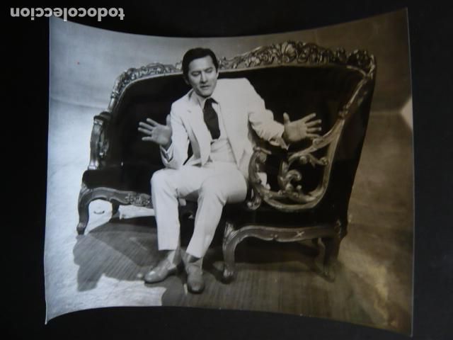 Fotos de cantantes: PALITO ORTEGA CANTANTE ANTIGUA FOTOGRAFIA ORIGINAL 18 X 24 CM