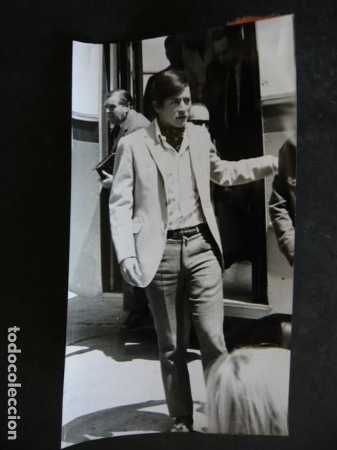 Fotos de cantantes: PALITO ORTEGA CANTANTE ANTIGUA FOTOGRAFIA ORIGINAL 15 X 9 CM