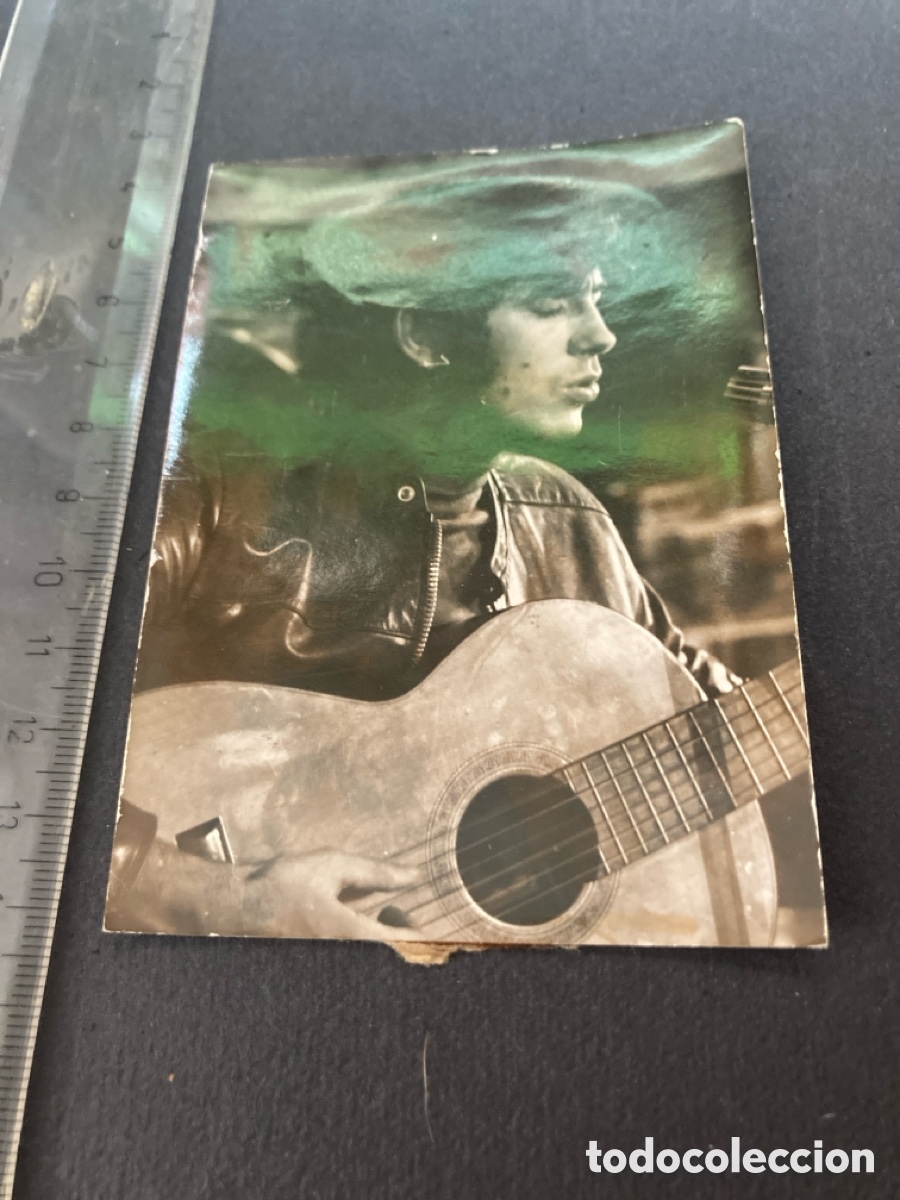 Fotos de cantantes: Serrat fotografia a&ntilde;os 60
