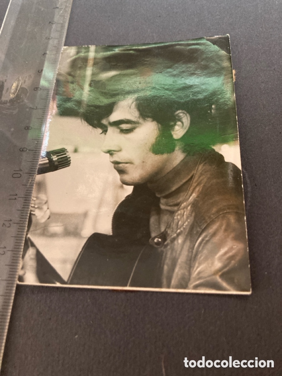 Fotos de cantantes: Serrat fotografia a&ntilde;os 60