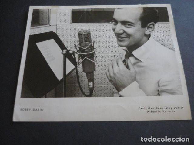 Fotos de cantantes: BOBBY DARIN CANTANTE ANTIGUA FOTOGRAFIA 18 X 24 CM