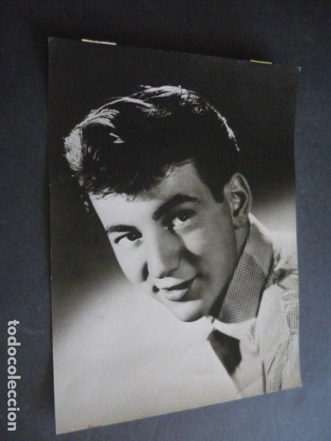 Fotos de cantantes: BOBBY DARIN CANTANTE ANTIGUA FOTOGRAFIA 18 X 24 CM
