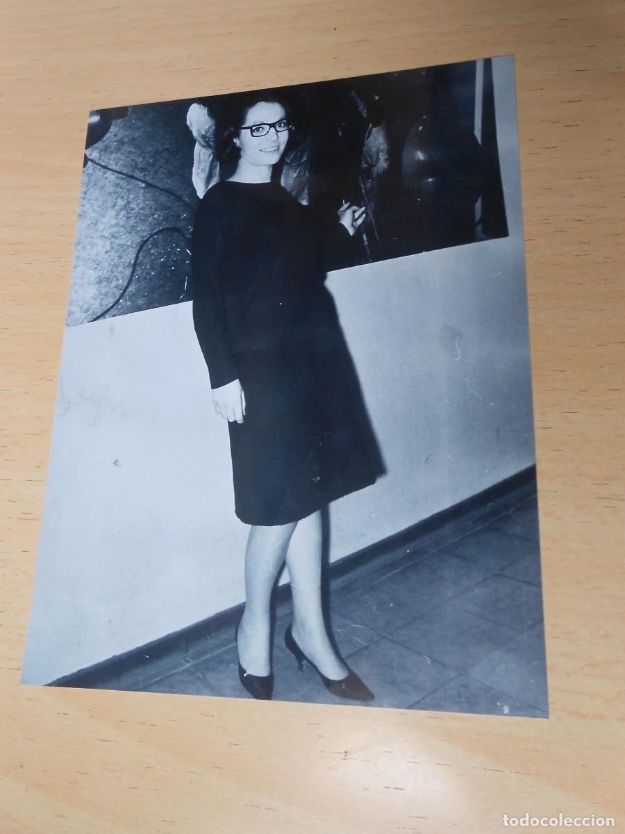 Fotos de cantantes: COPIA de FOTO de - NANA MOUSKOURI - de 12,5 x 16,5 cms.