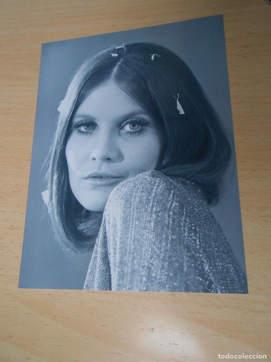 Fotos de cantantes: COPIA de FOTO de - SANDIE SHAW - de 12,5 x 16,5 cms.
