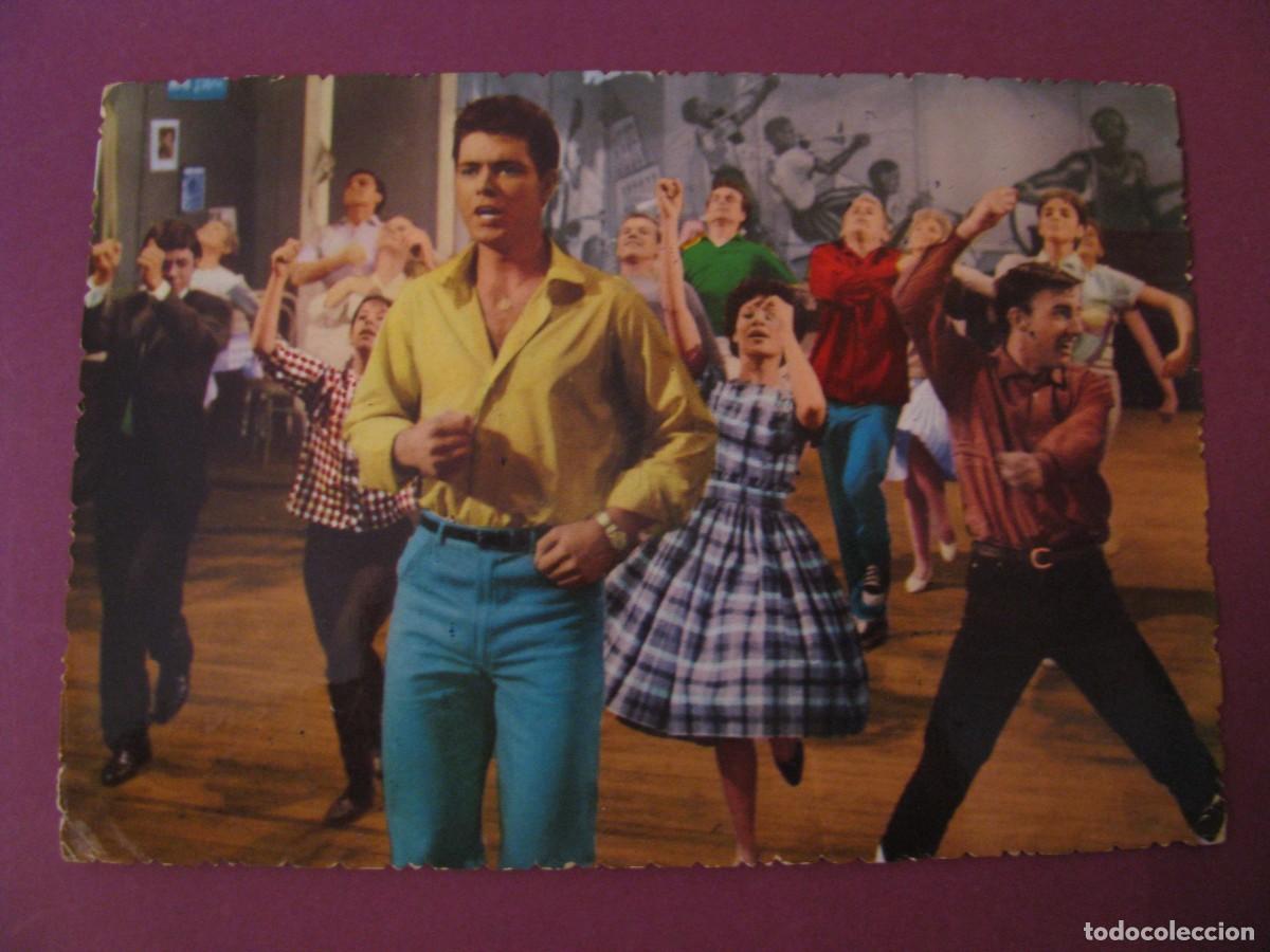 Fotos de cantantes: POSTAL CLIFF RICHARD Y THE SHADOWS. LOS A&Ntilde;OS JOVENES ED. ESCRITA