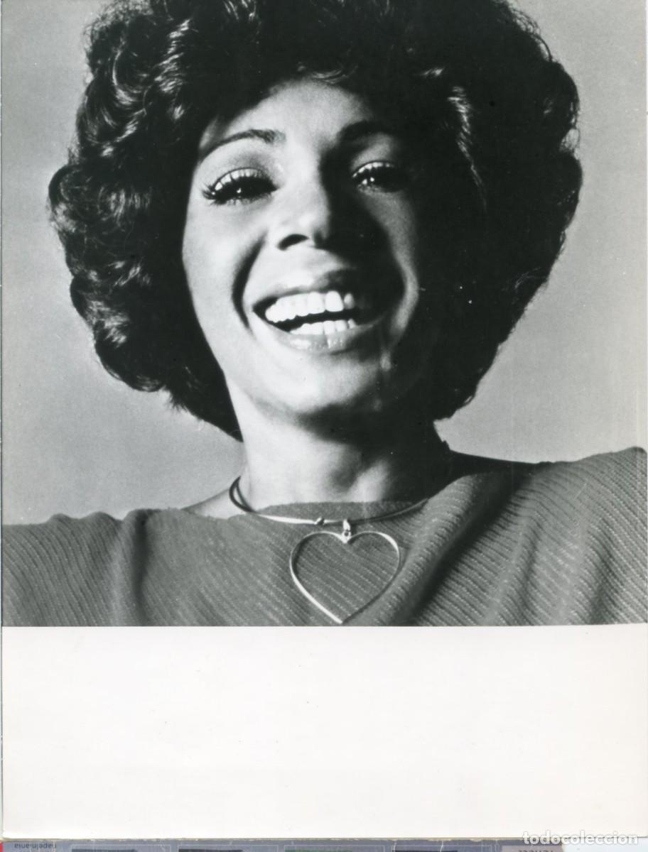 Fotos de cantantes: SHIRLEY BASSEY. Foto original, 1974.